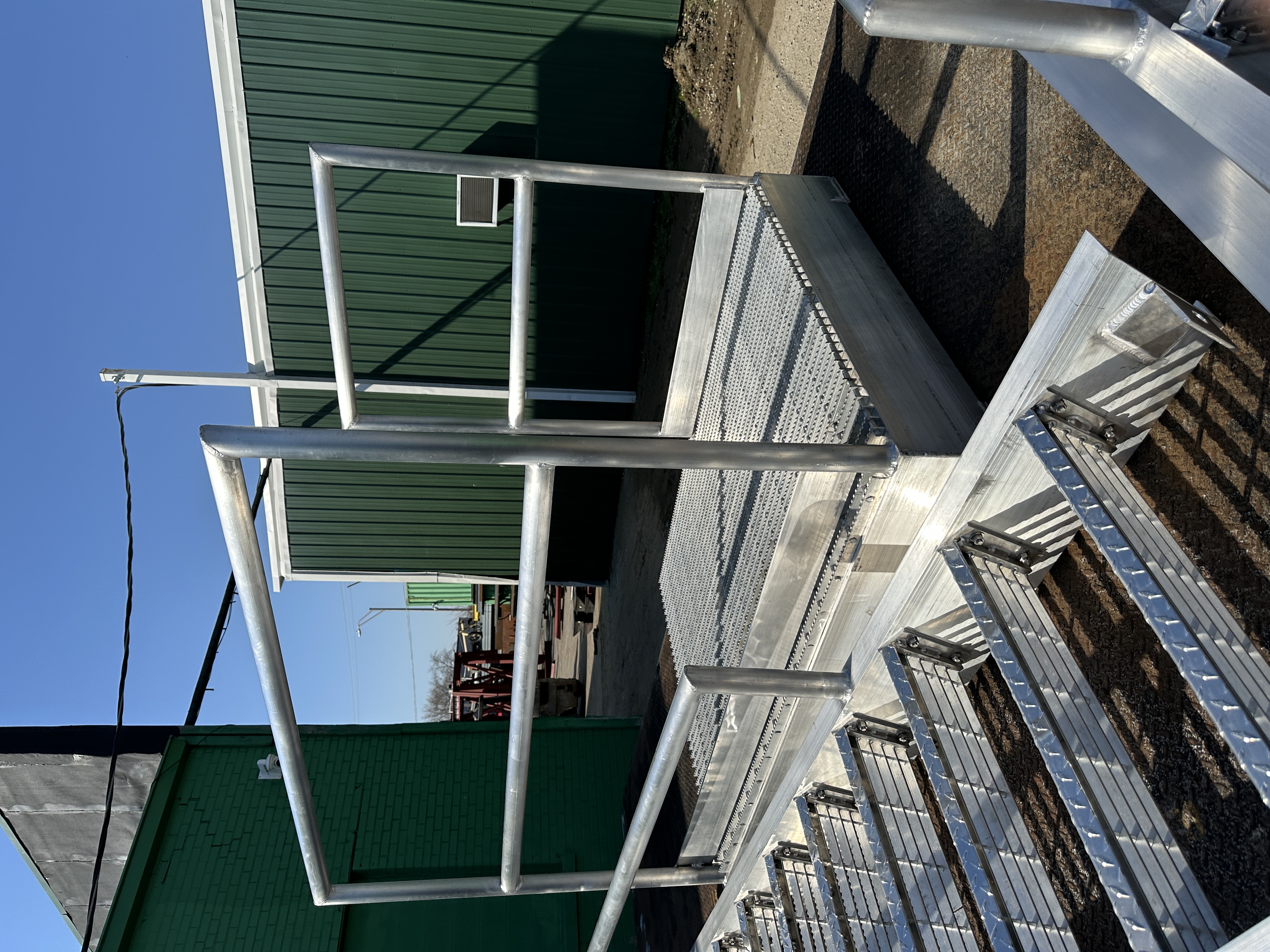 Mezzanine 6