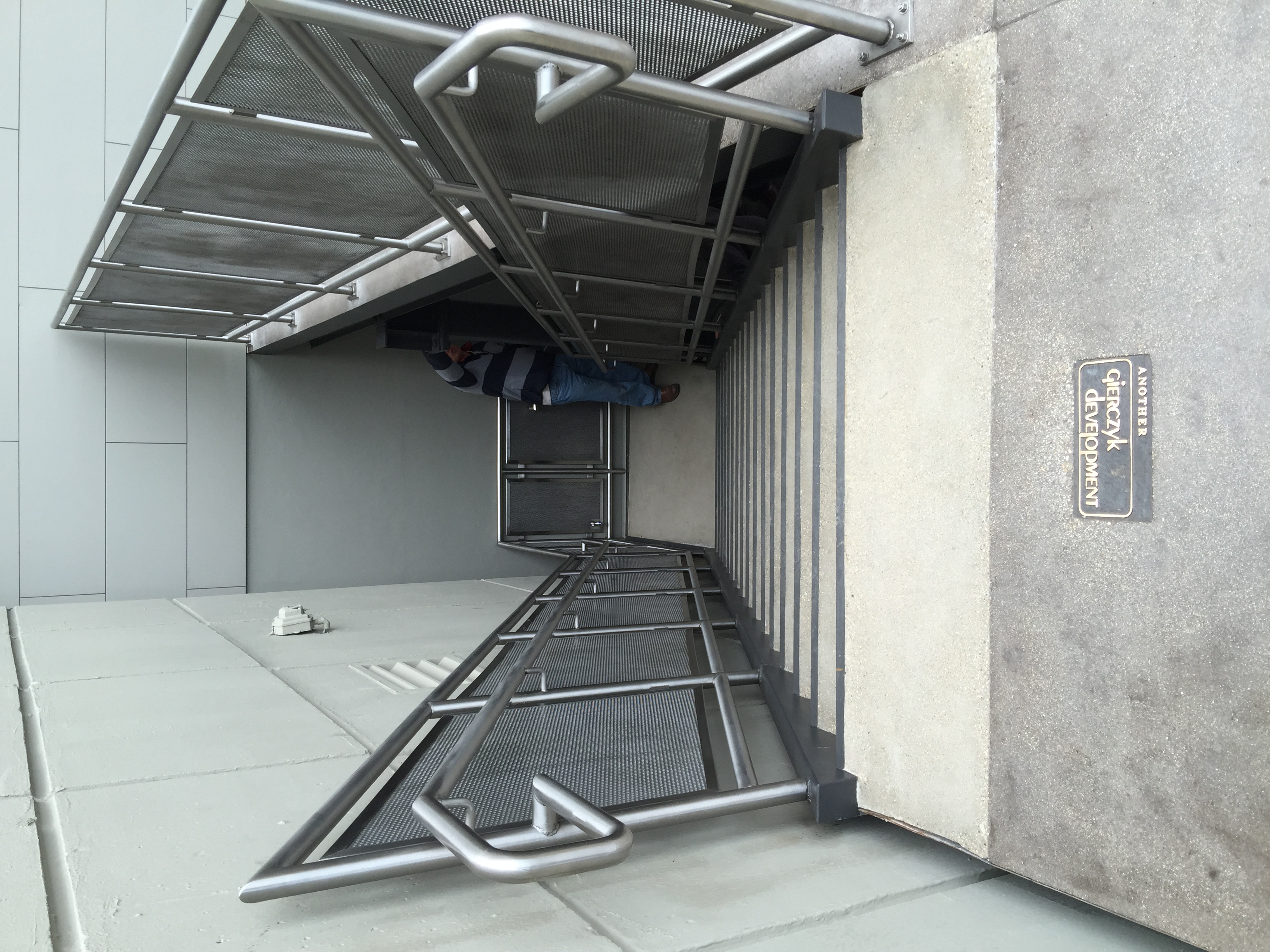 Mezzanine 8